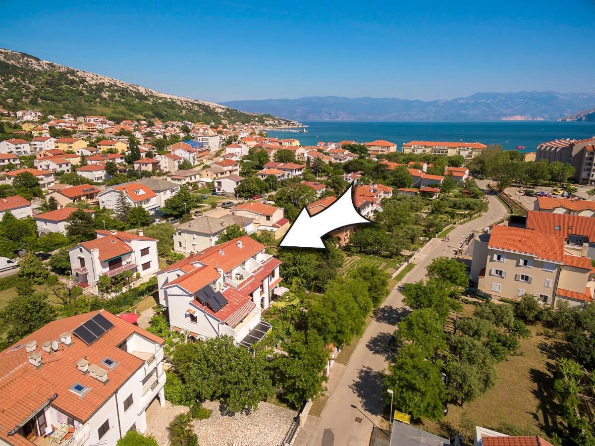 Apartments Fam Tomasic Baška Esterno foto
