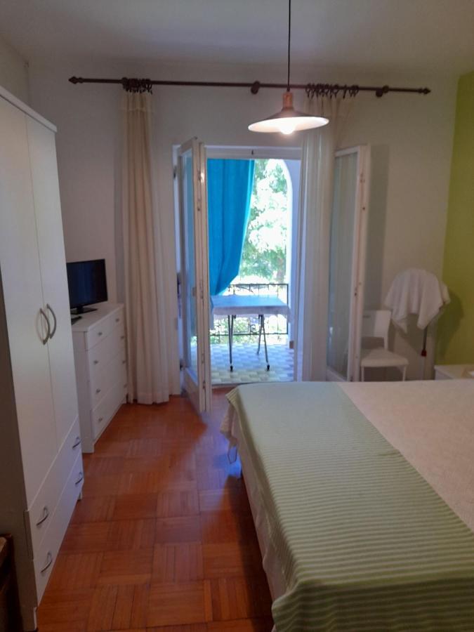 Apartments Fam Tomasic Baška Esterno foto